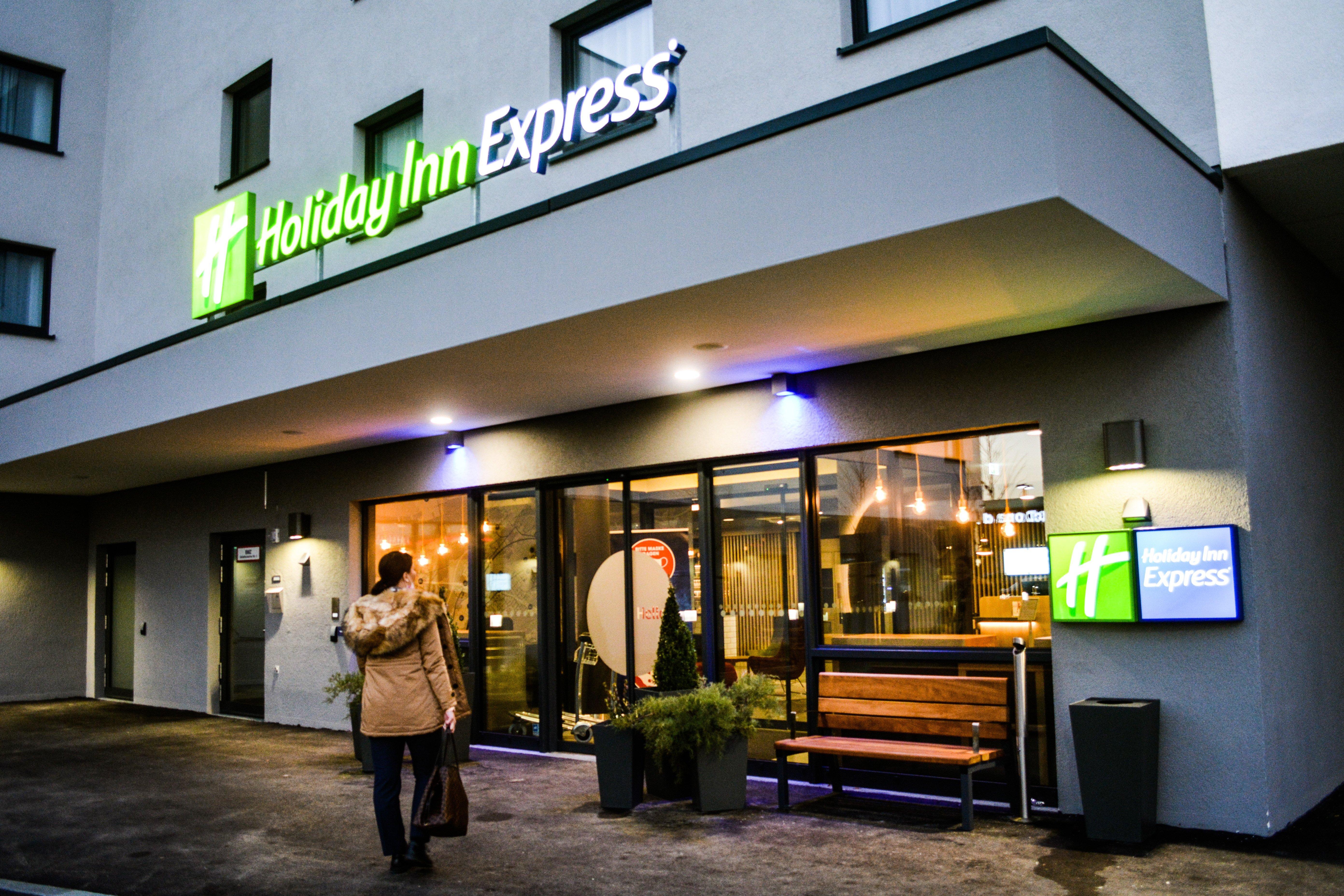 Holiday Inn Express Munich - Olching By Ihg מראה חיצוני תמונה