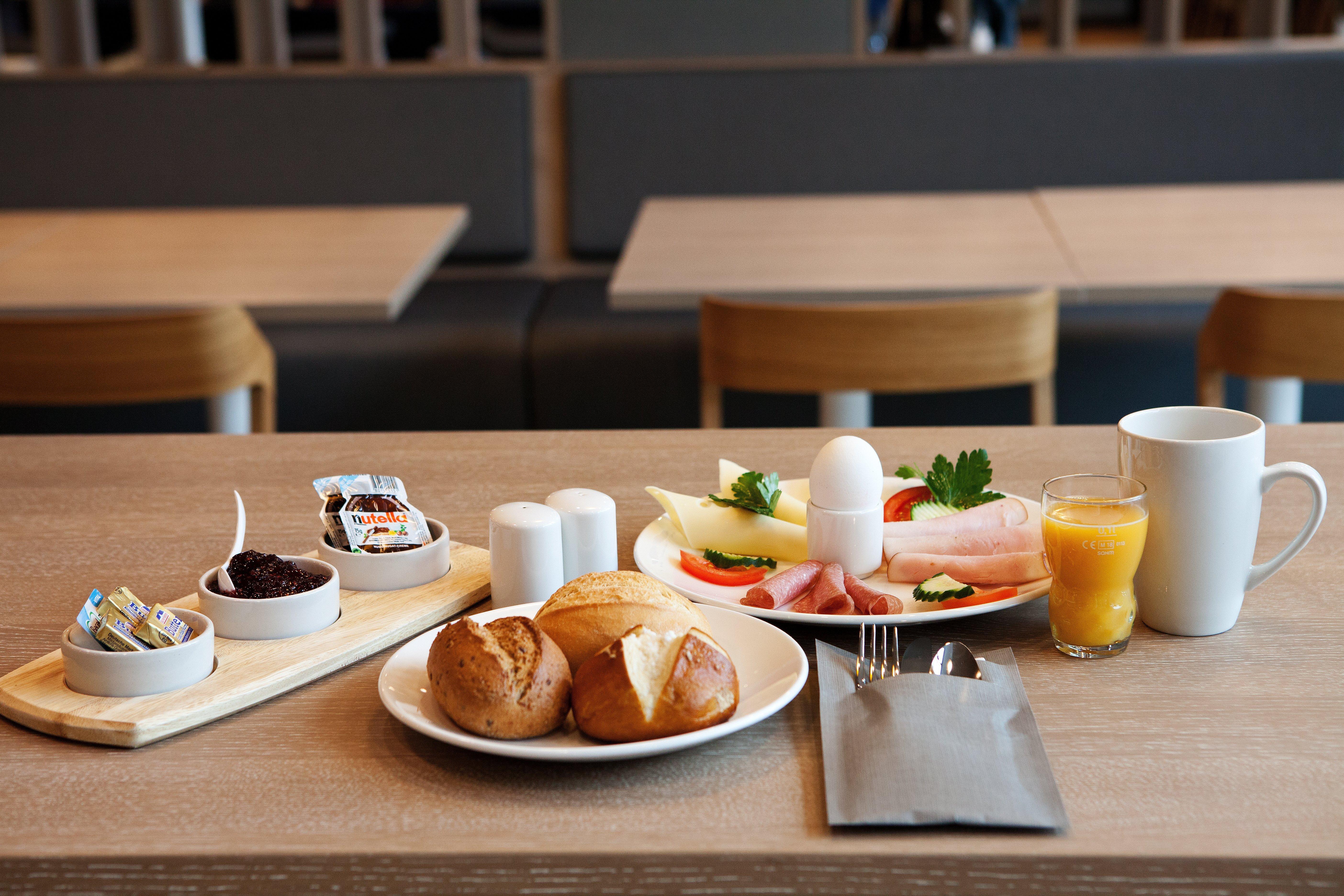 Holiday Inn Express Munich - Olching By Ihg מראה חיצוני תמונה